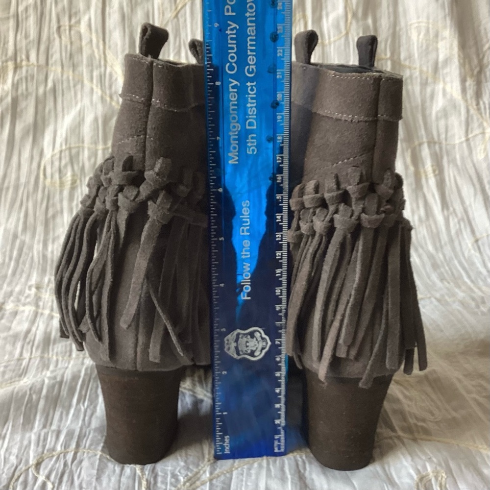 New suede Sbicca fringed boots! Size 6 - - Picture 4 of 7